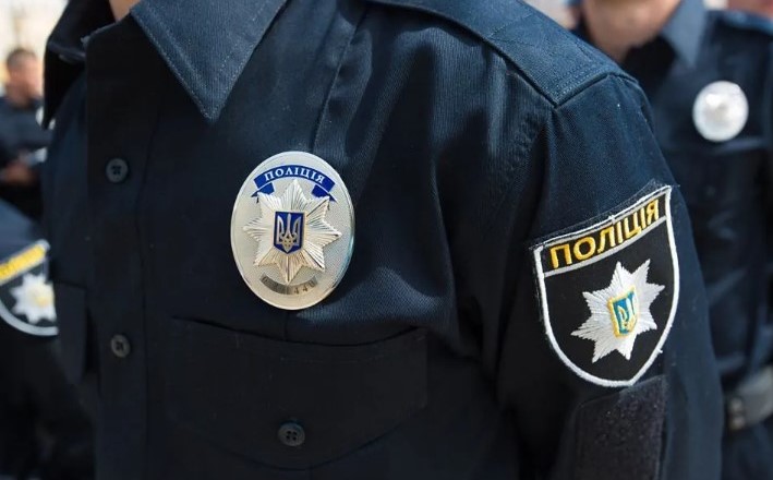 какой шеврон на какую руку полиция